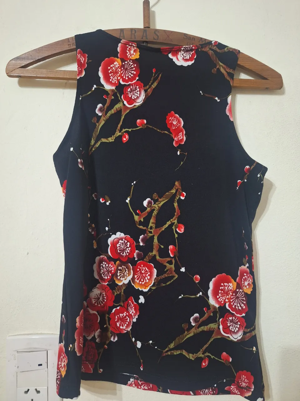 Musculosa Yagmour - imagen 2