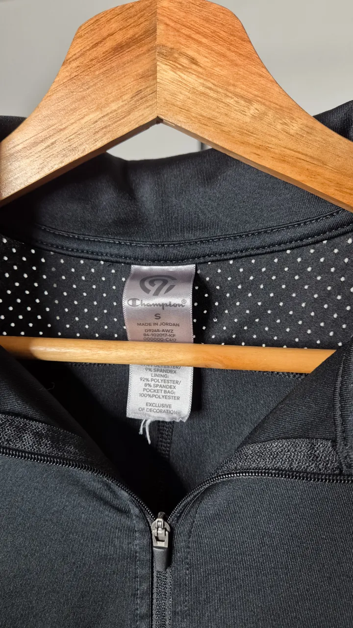 Campera Champion - Vista 2