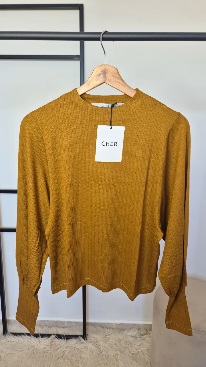 Remera CHER. - imagen 2