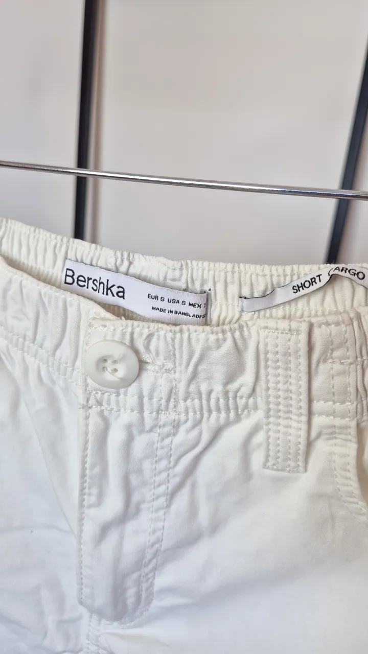 Short Bershka - Vista 3