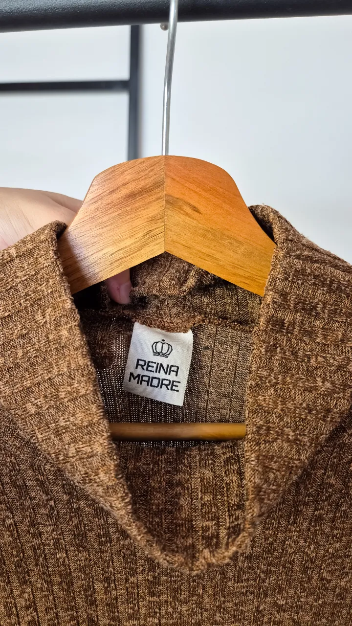 Polera Reina madre - Vista 2