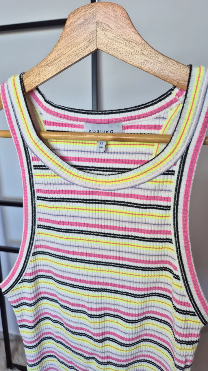 Musculosa Kosiuko - imagen 2