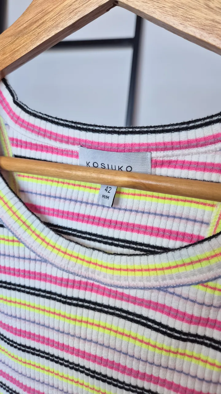 Musculosa Kosiuko - imagen 3