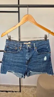 Levi's