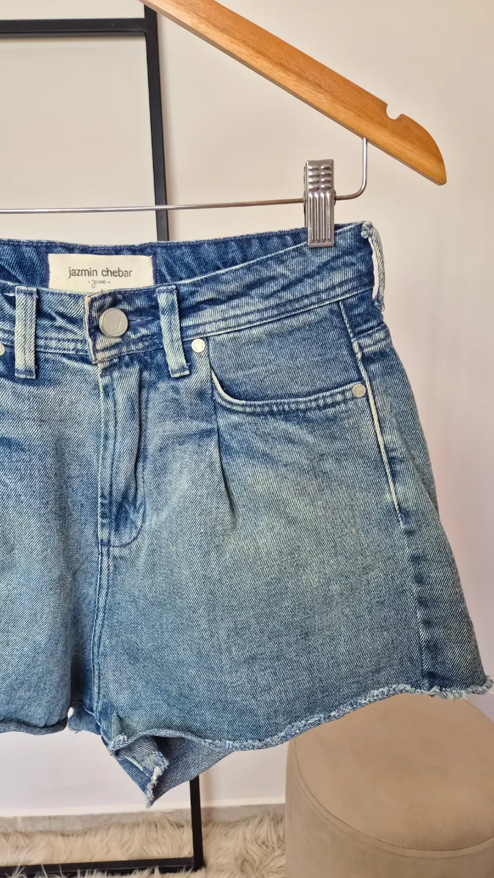 Short Jazmín Chebar - imagen 2