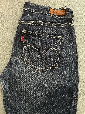 Levi's