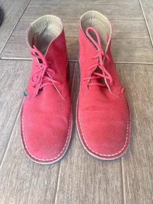 Kickers