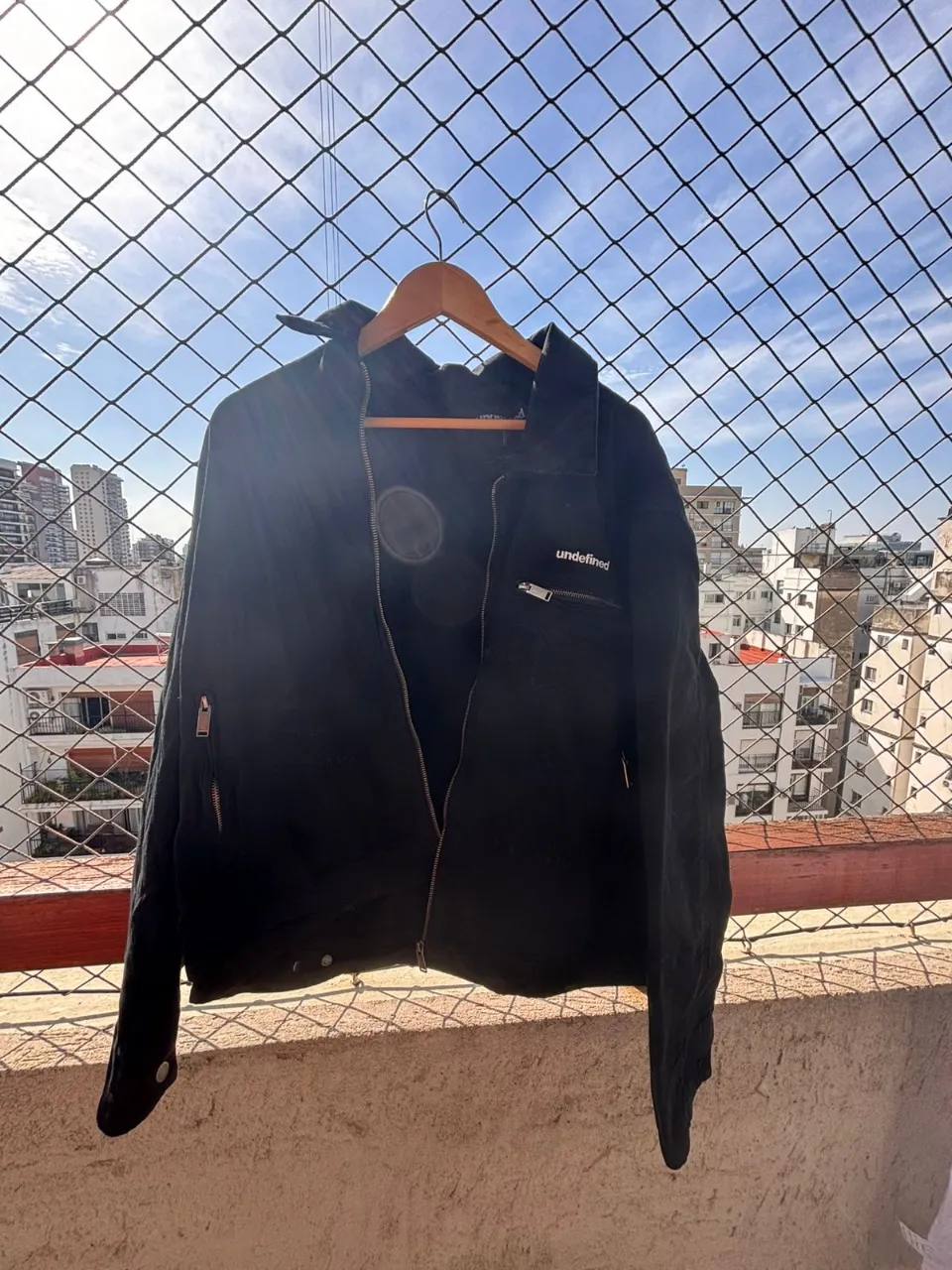 Campera Undefined - imagen 1