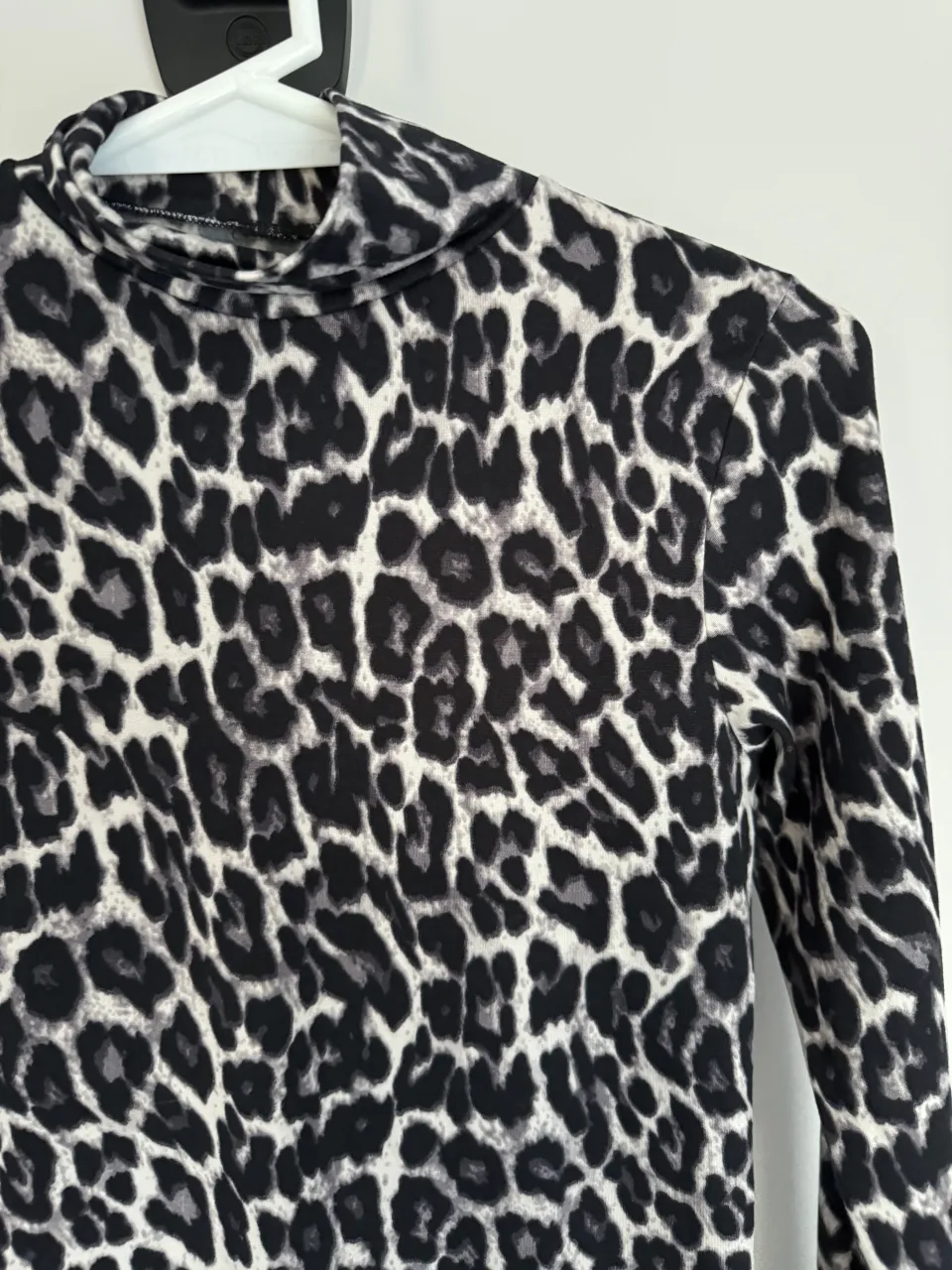 Remera A ≠ - imagen 3