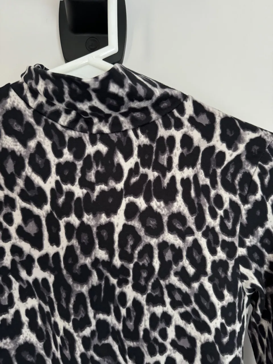 Remera A ≠ - imagen 4