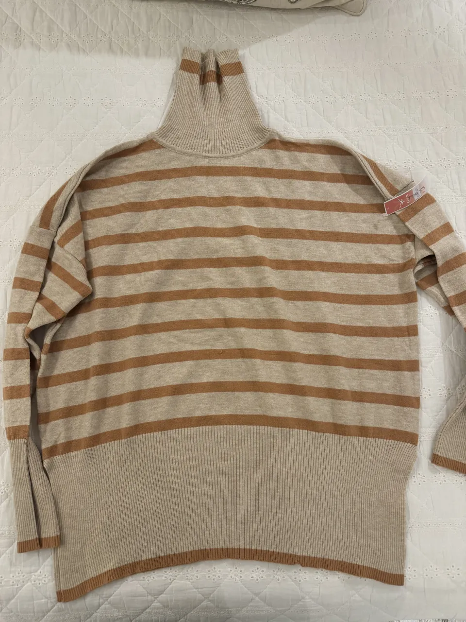 Polera A ≠ - imagen 2