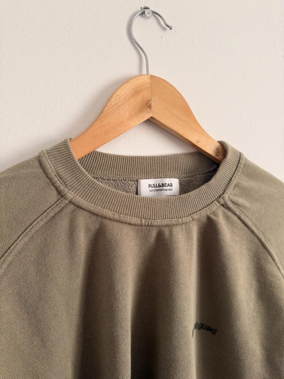 Buzo Pull & Bear - Vista 3