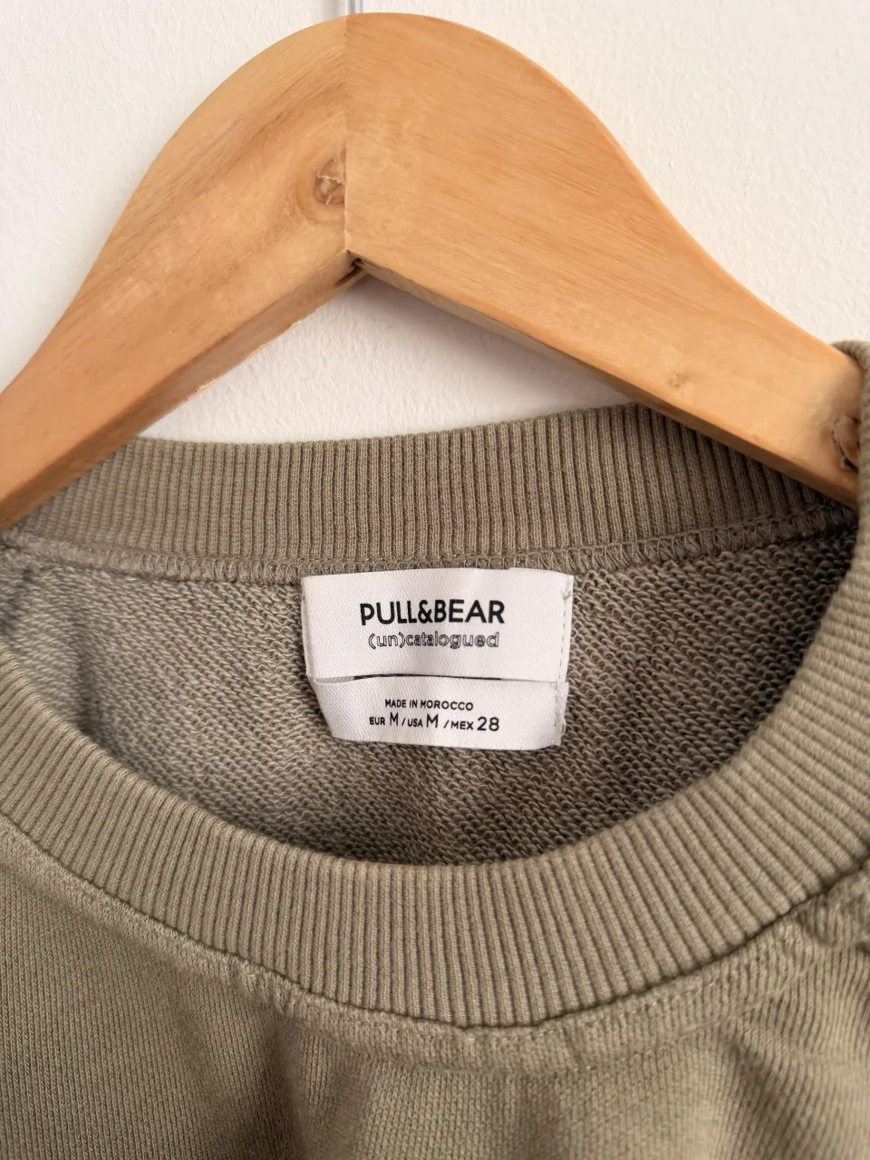 Buzo Pull & Bear - Vista 5