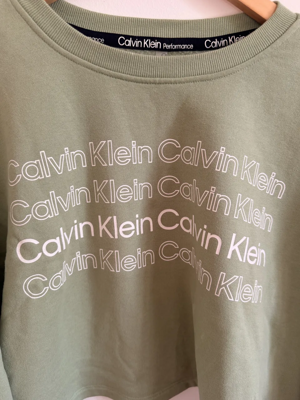 Buzo Calvin Klein - Vista 5