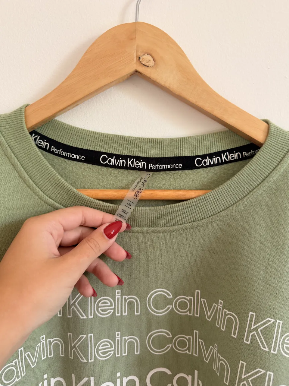 Buzo Calvin Klein - Vista 4