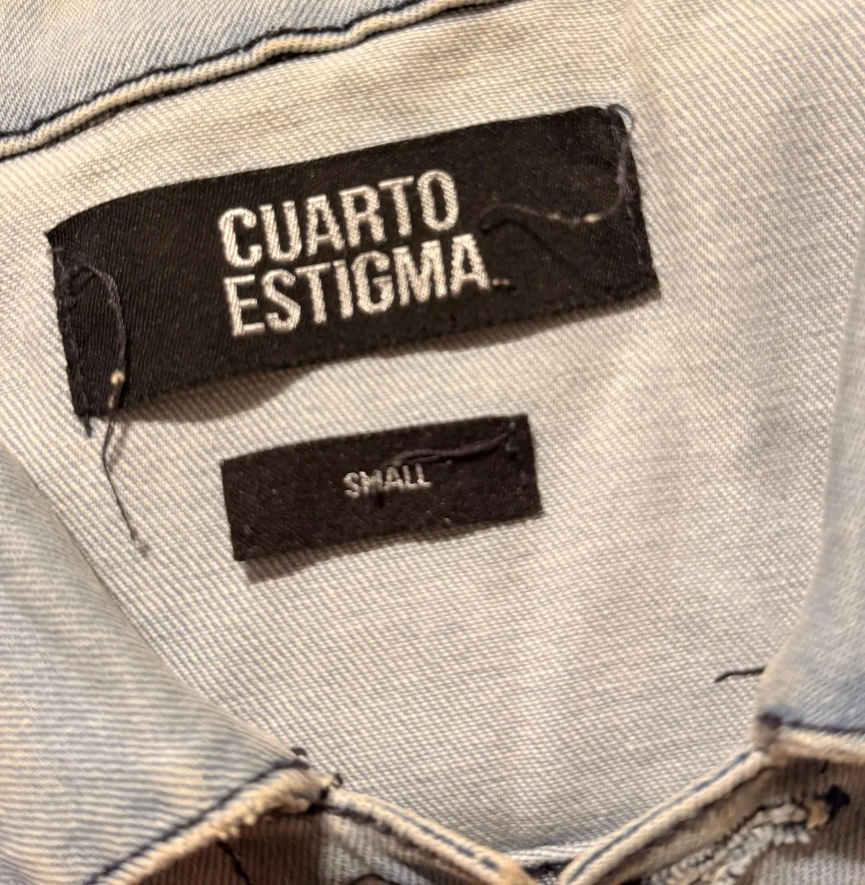 Campera Cuarto estigma - imagen 2