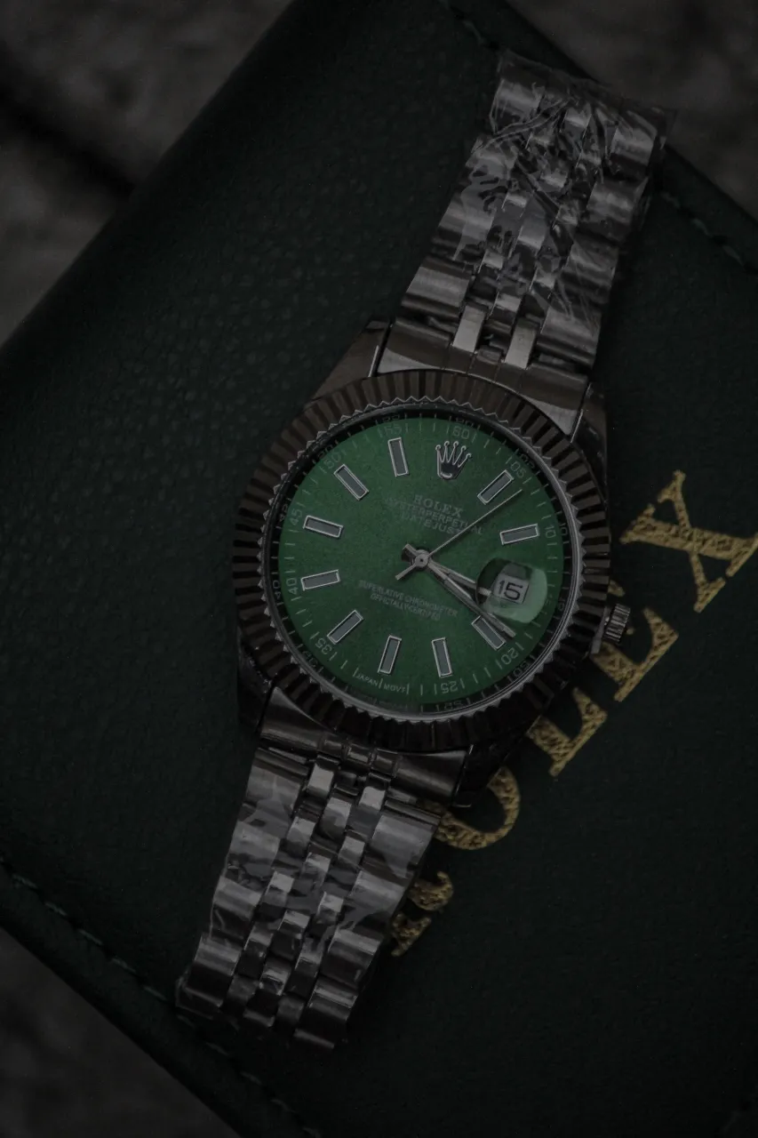 Reloj A ≠ - imagen 1