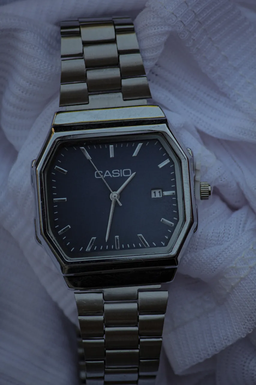 Reloj A ≠ - Vista 8