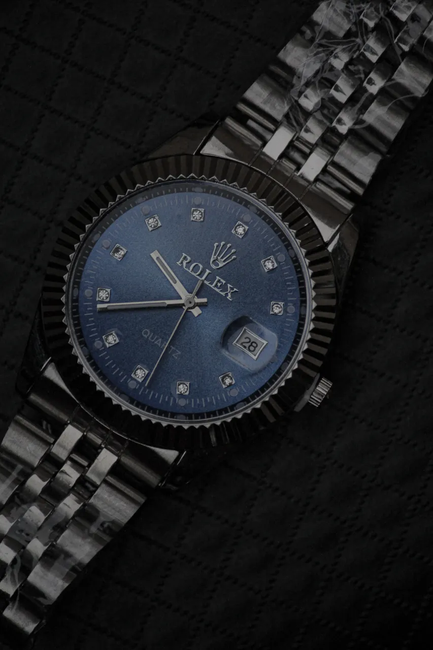 Reloj A ≠ - imagen 4