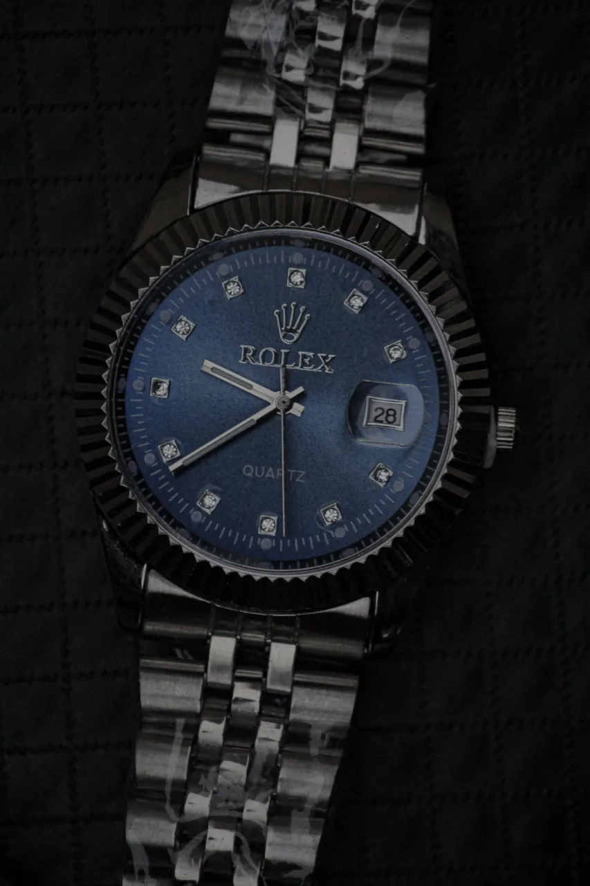 Reloj A ≠ - imagen 5