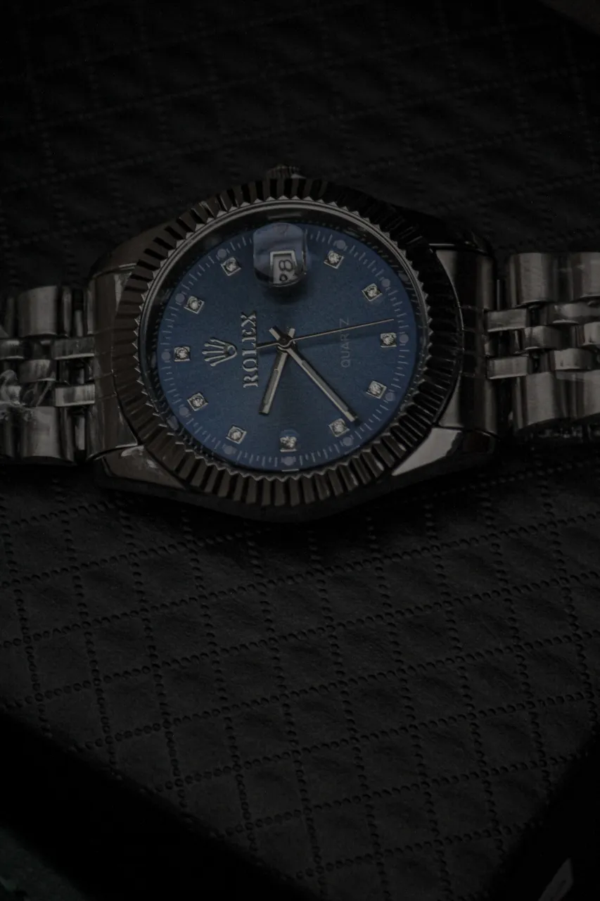 Reloj A ≠ - imagen 3