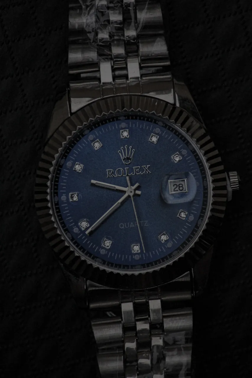 Reloj A ≠ - imagen 2