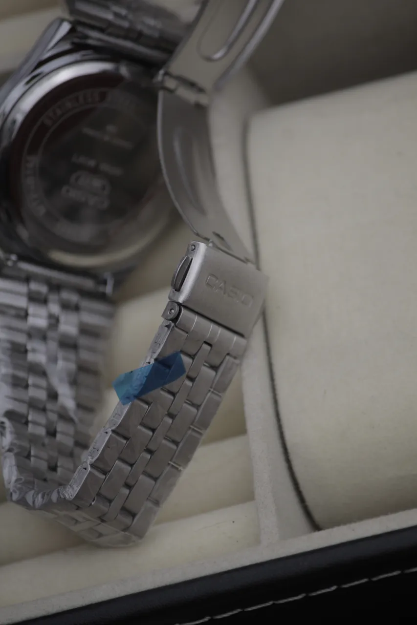 Reloj A ≠ - Vista 7