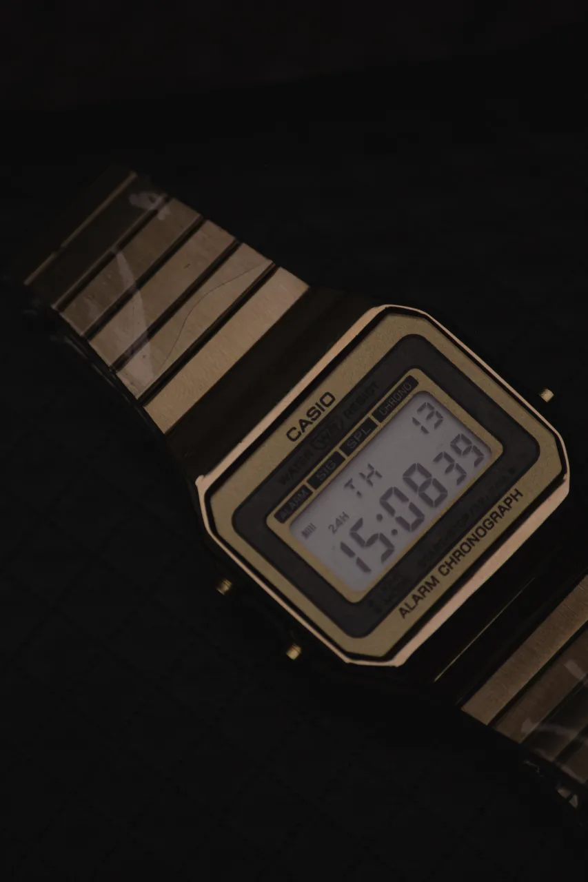 Reloj A ≠ - Vista 6