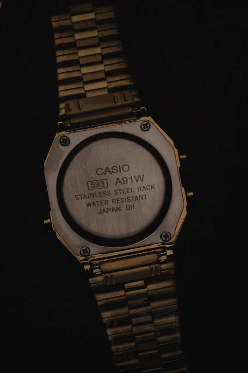 Reloj A ≠ - Vista 2