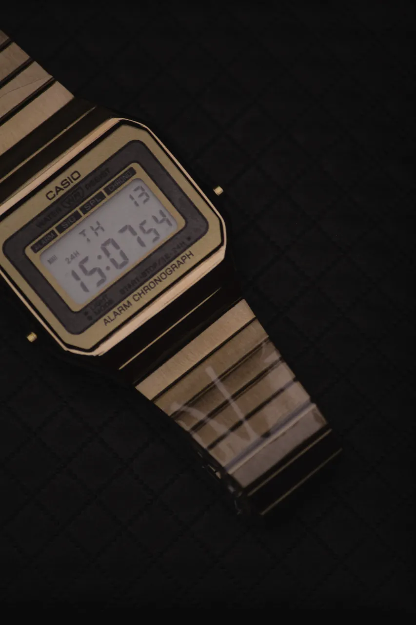 Reloj A ≠ - Vista 5