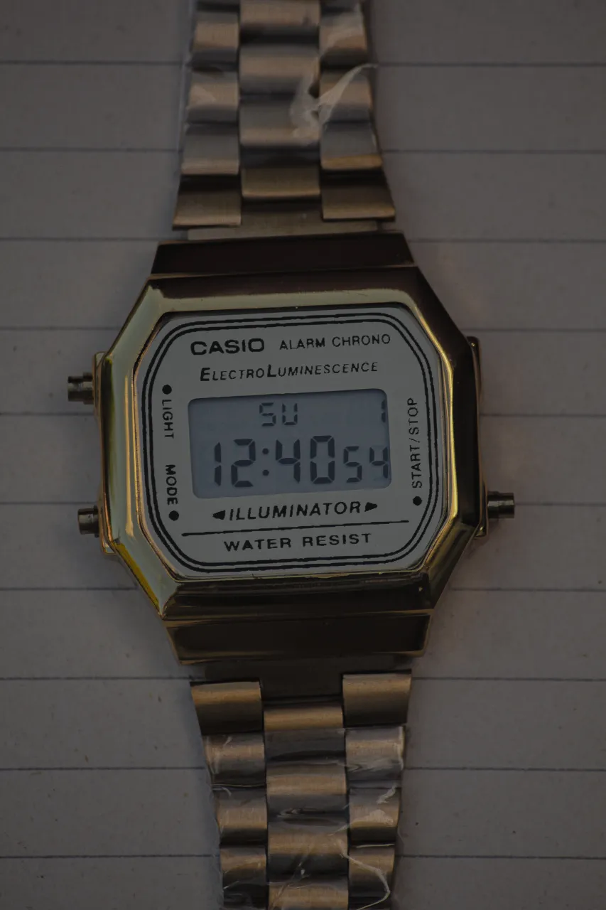 Reloj A ≠ - Vista 8