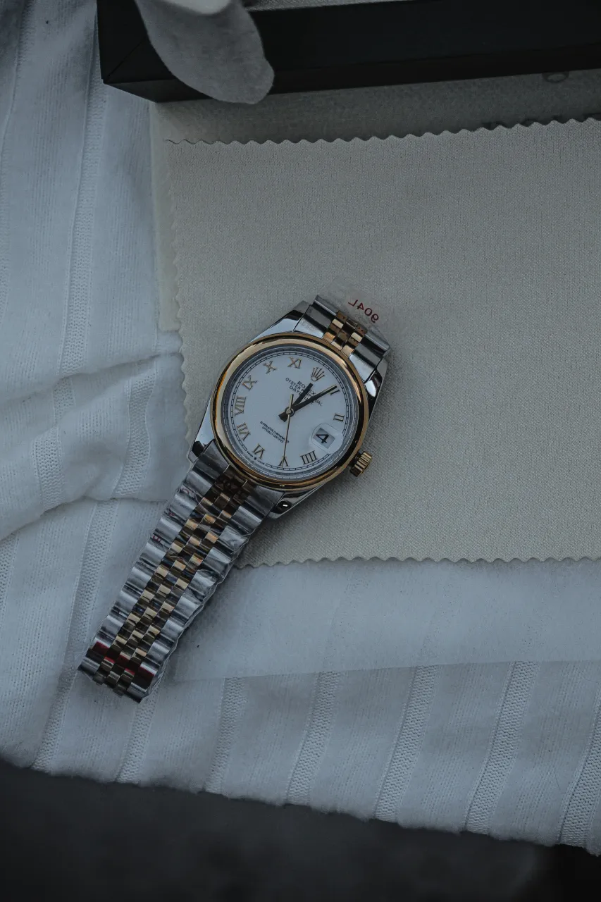 Reloj A ≠ - Vista 2