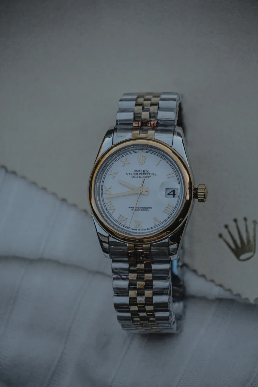 Reloj A ≠ - Vista 3