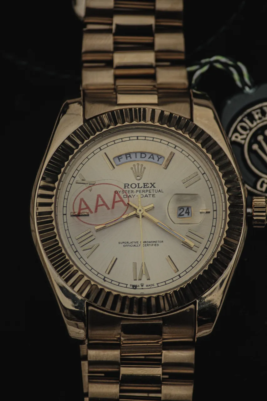 Reloj A ≠ - imagen 5