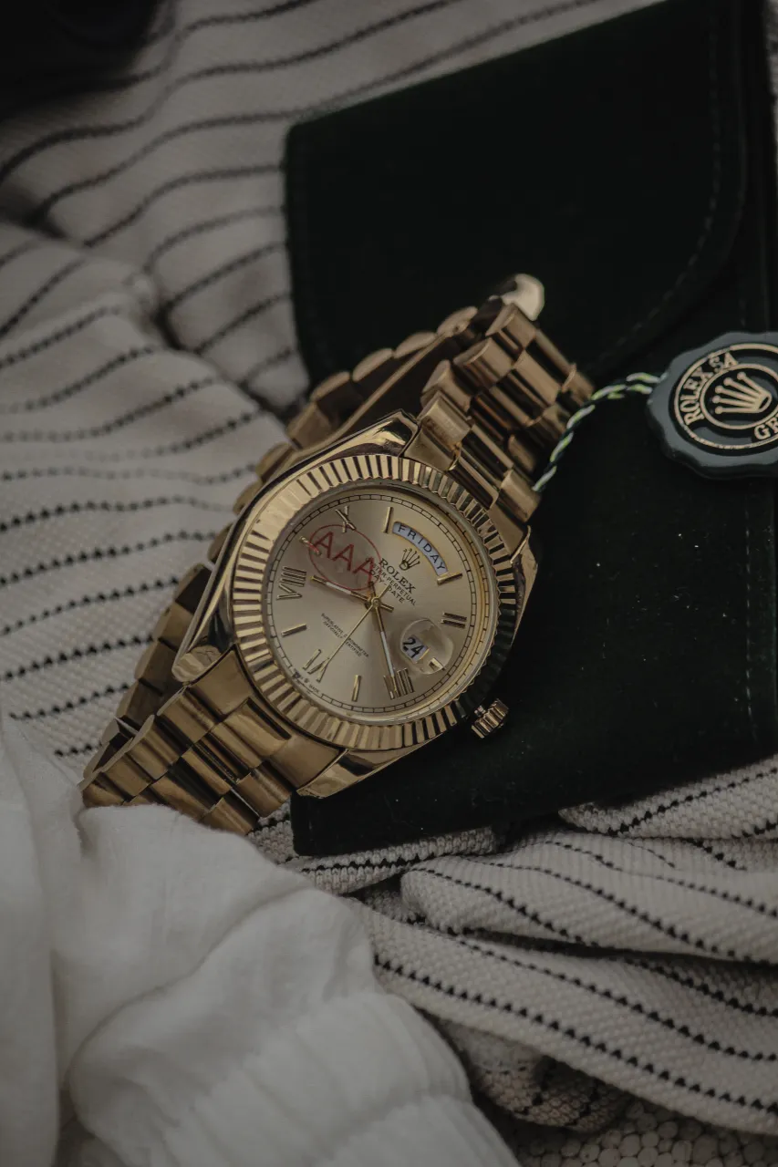Reloj A ≠ - imagen 9
