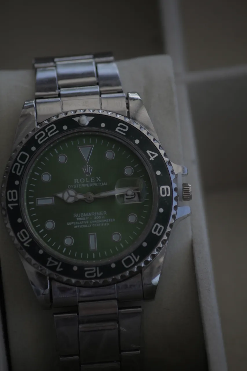 Reloj A ≠ - Vista 4