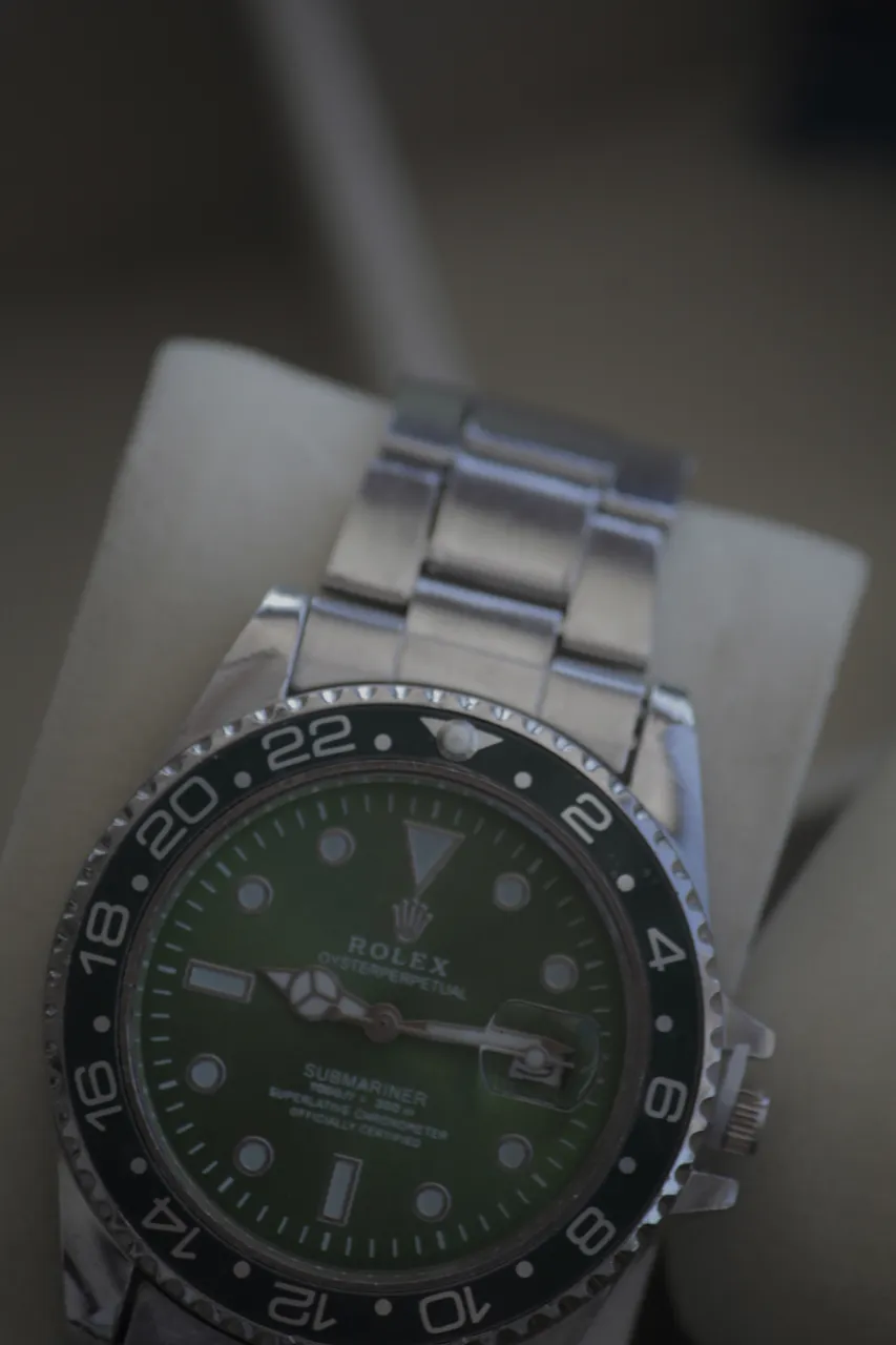 Reloj A ≠ - Vista 2