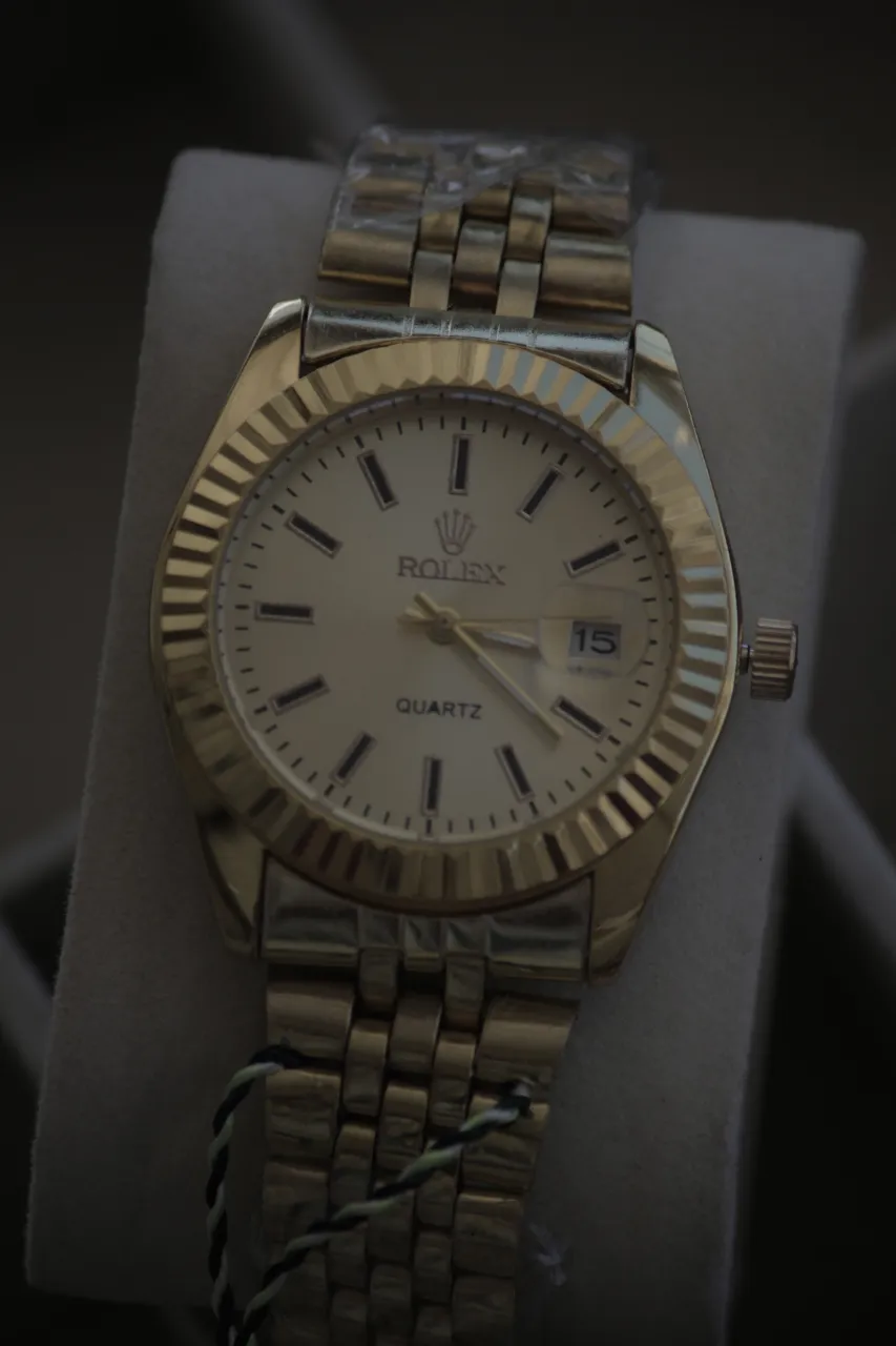 Reloj A ≠ - imagen 3