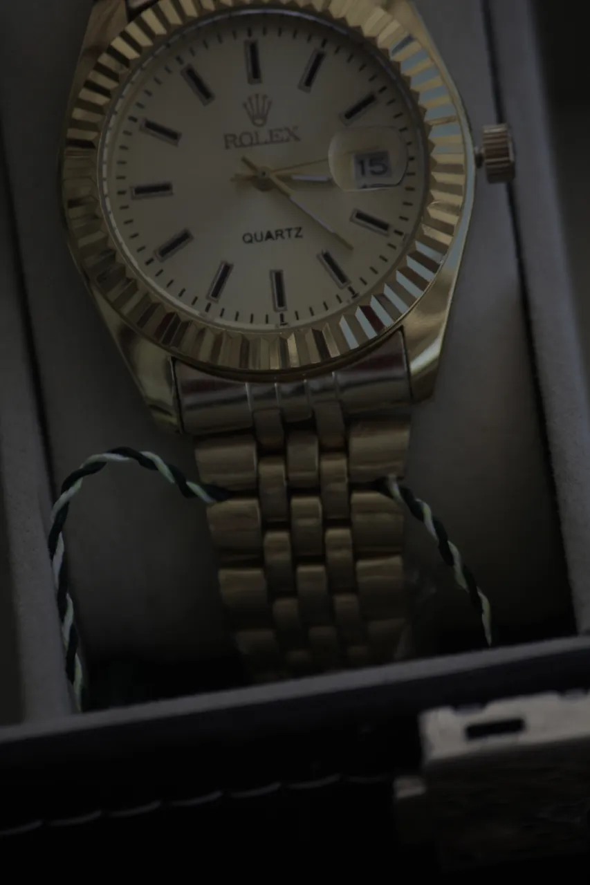 Reloj A ≠ - imagen 5