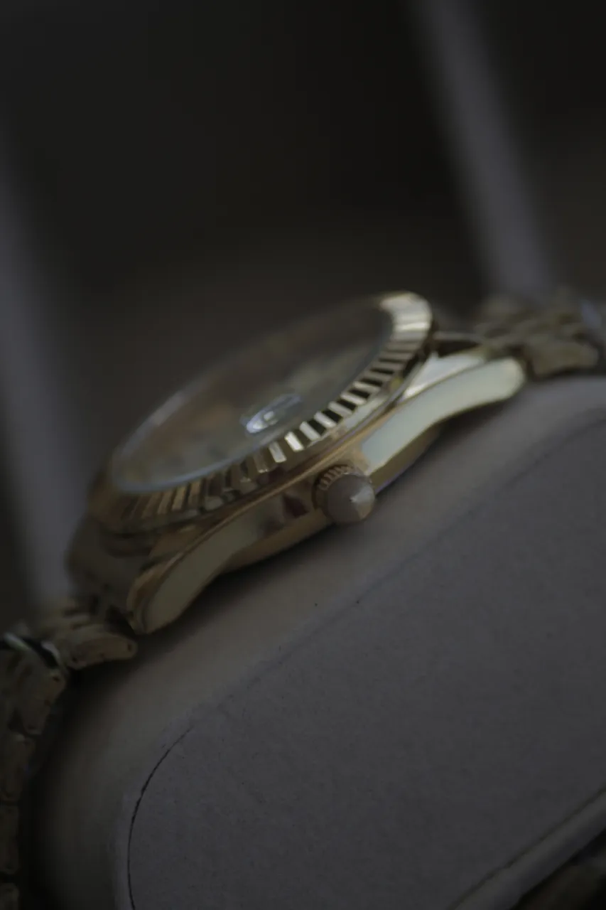 Reloj A ≠ - imagen 8
