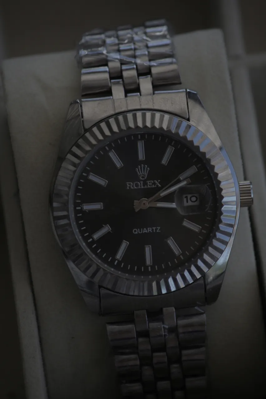 Reloj A ≠ - Vista 4