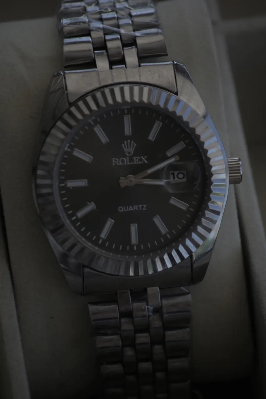 Reloj A ≠ - Vista 2