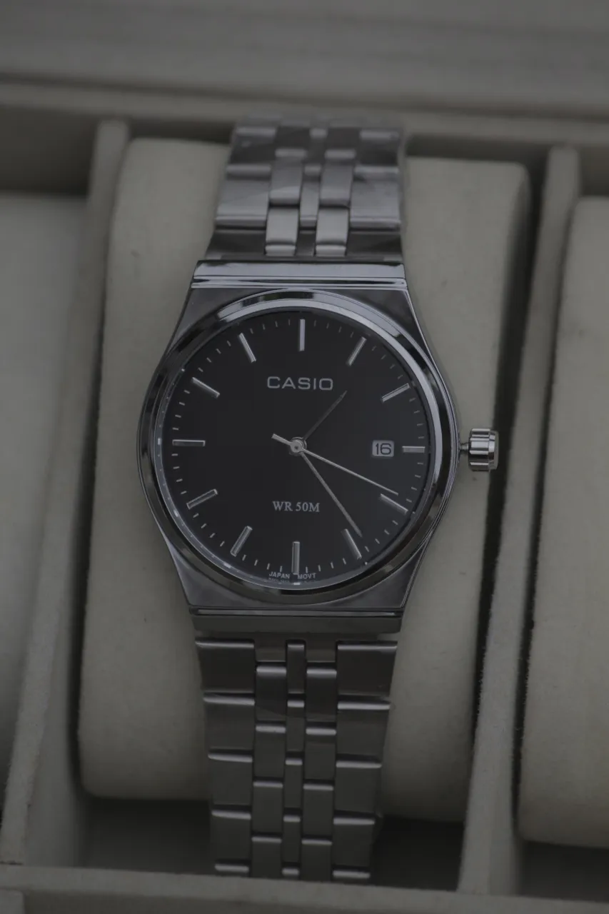 Reloj A ≠ - Vista 2