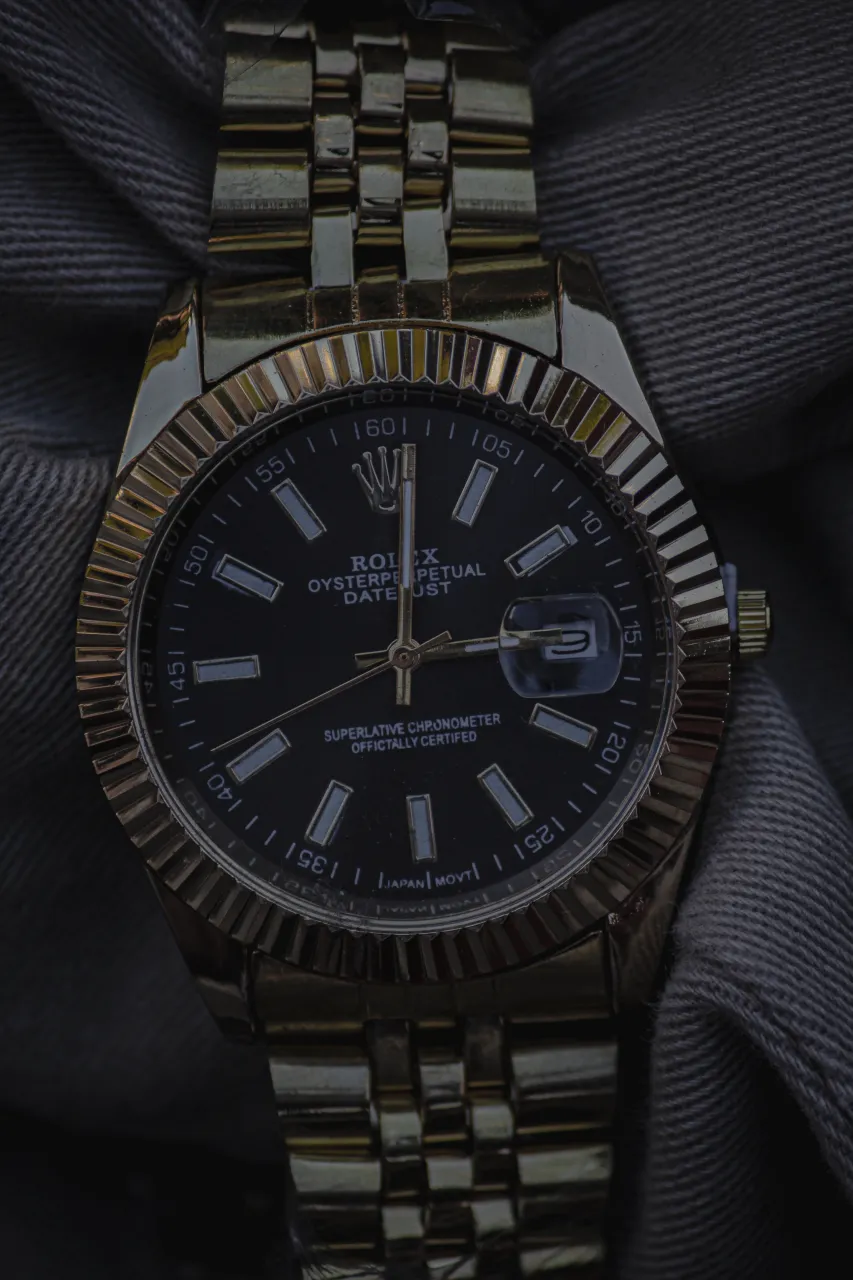 Reloj A ≠ - imagen 3