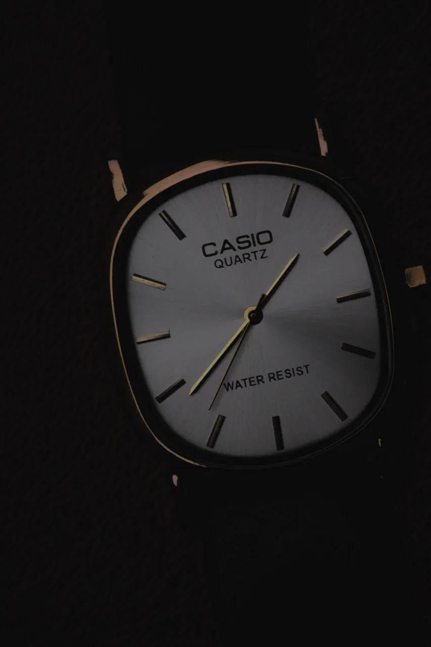 Reloj A ≠ - Vista 5