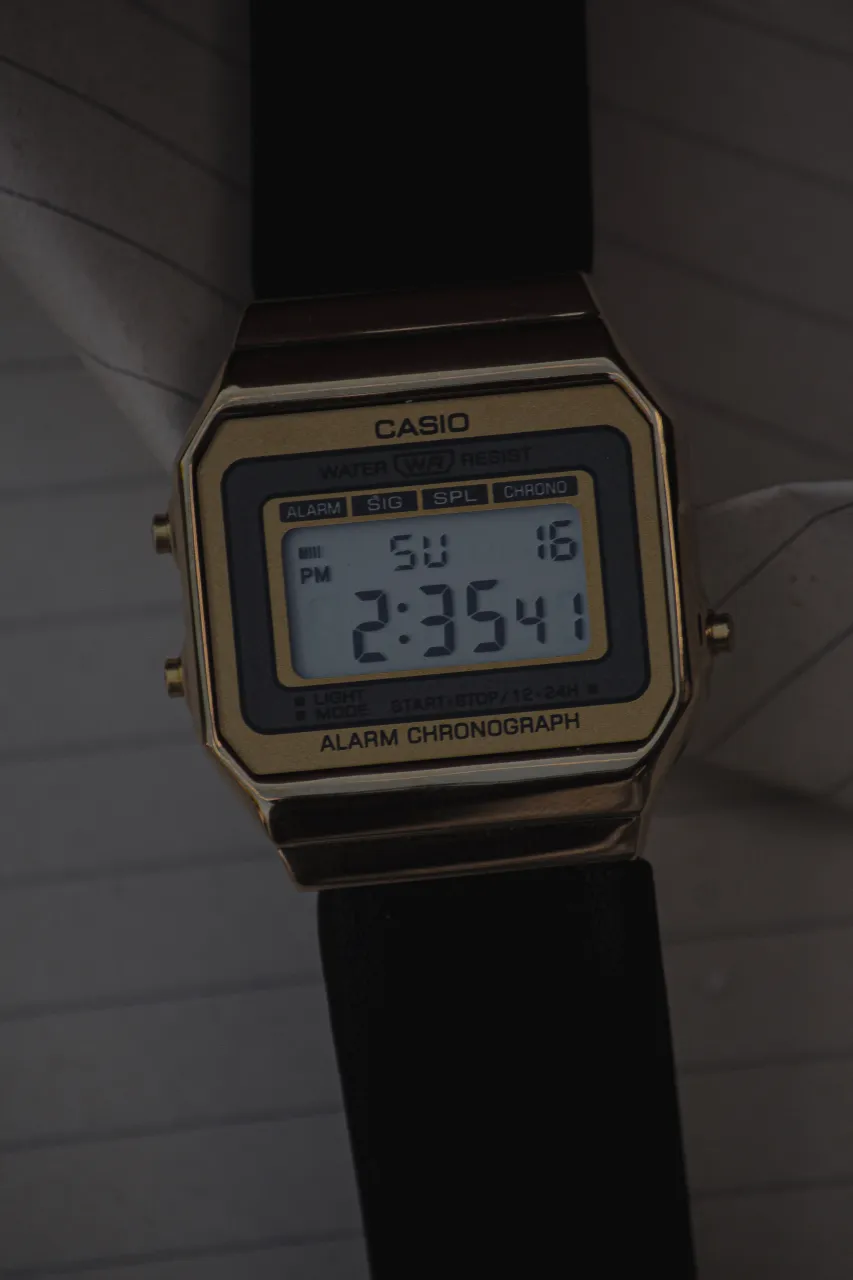 Reloj A ≠ - Vista 2