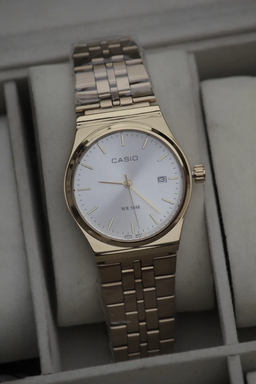 Reloj A ≠ - imagen 2