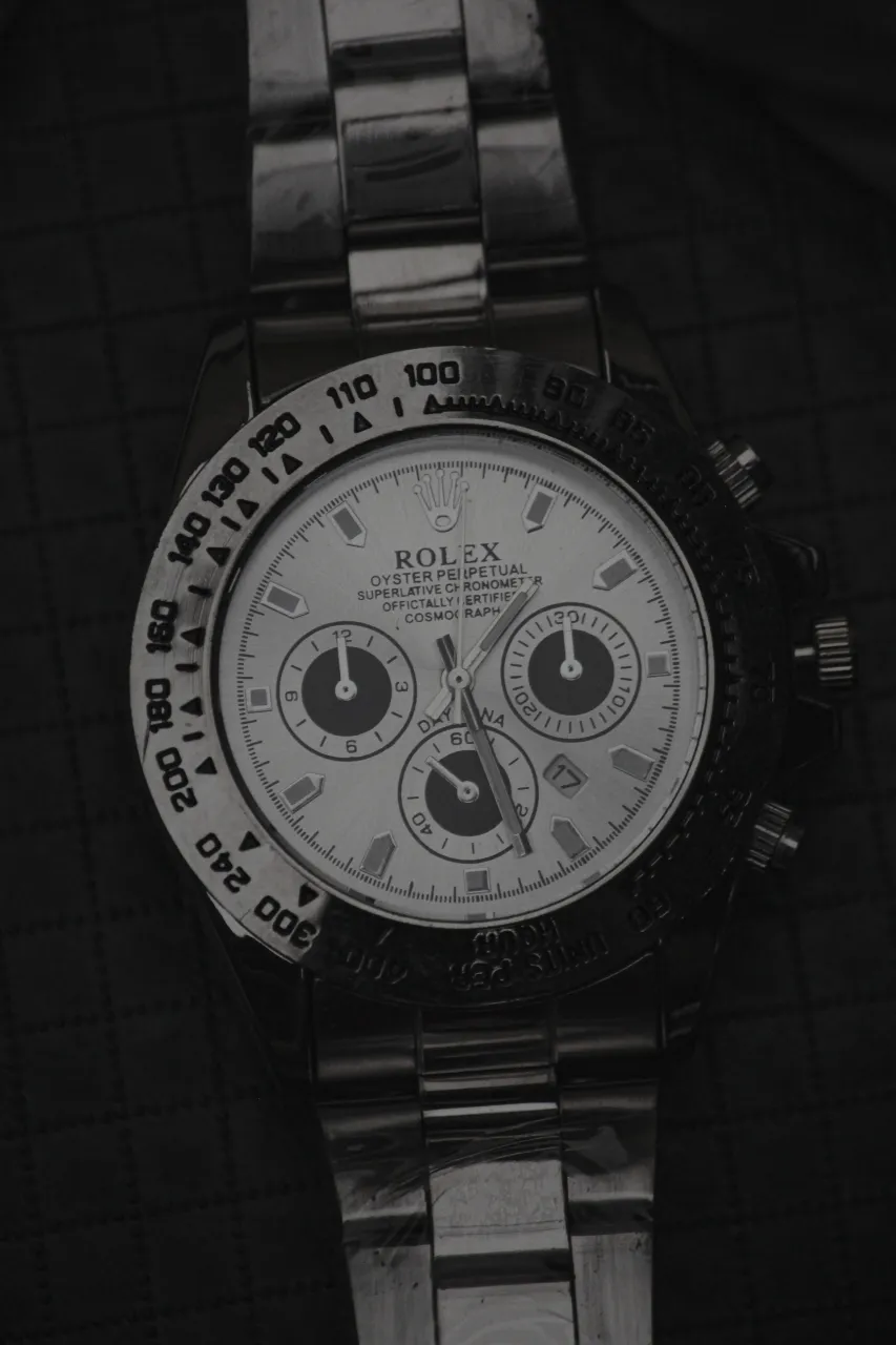 Reloj A ≠ - Vista 2