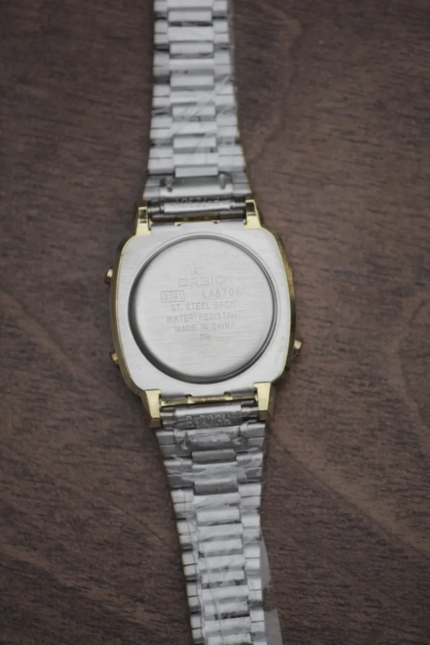 Reloj A ≠ - Vista 7