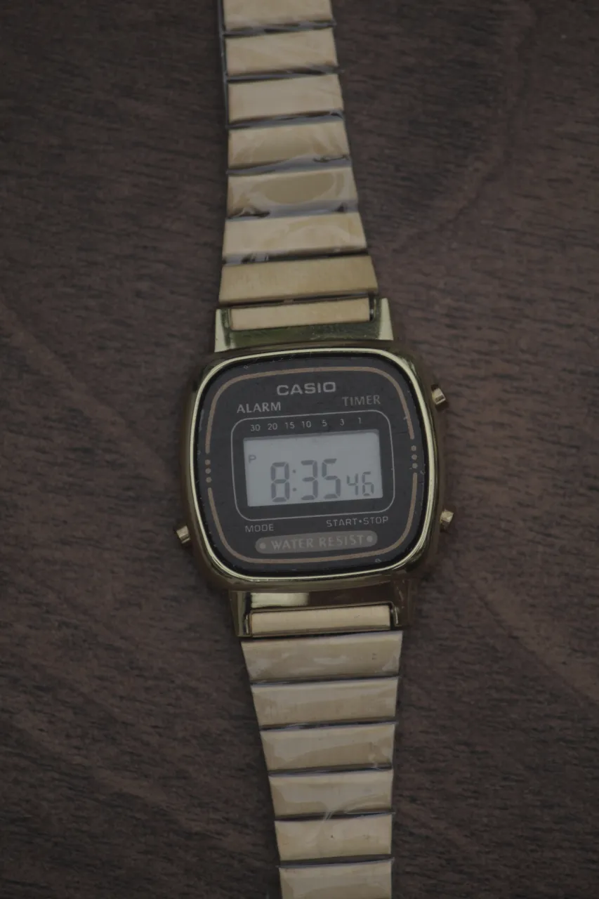 Reloj A ≠ - Vista 8